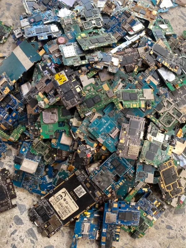 Cell Phone Motherboards Scrap