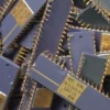 Gold Cap Gold Leg IC